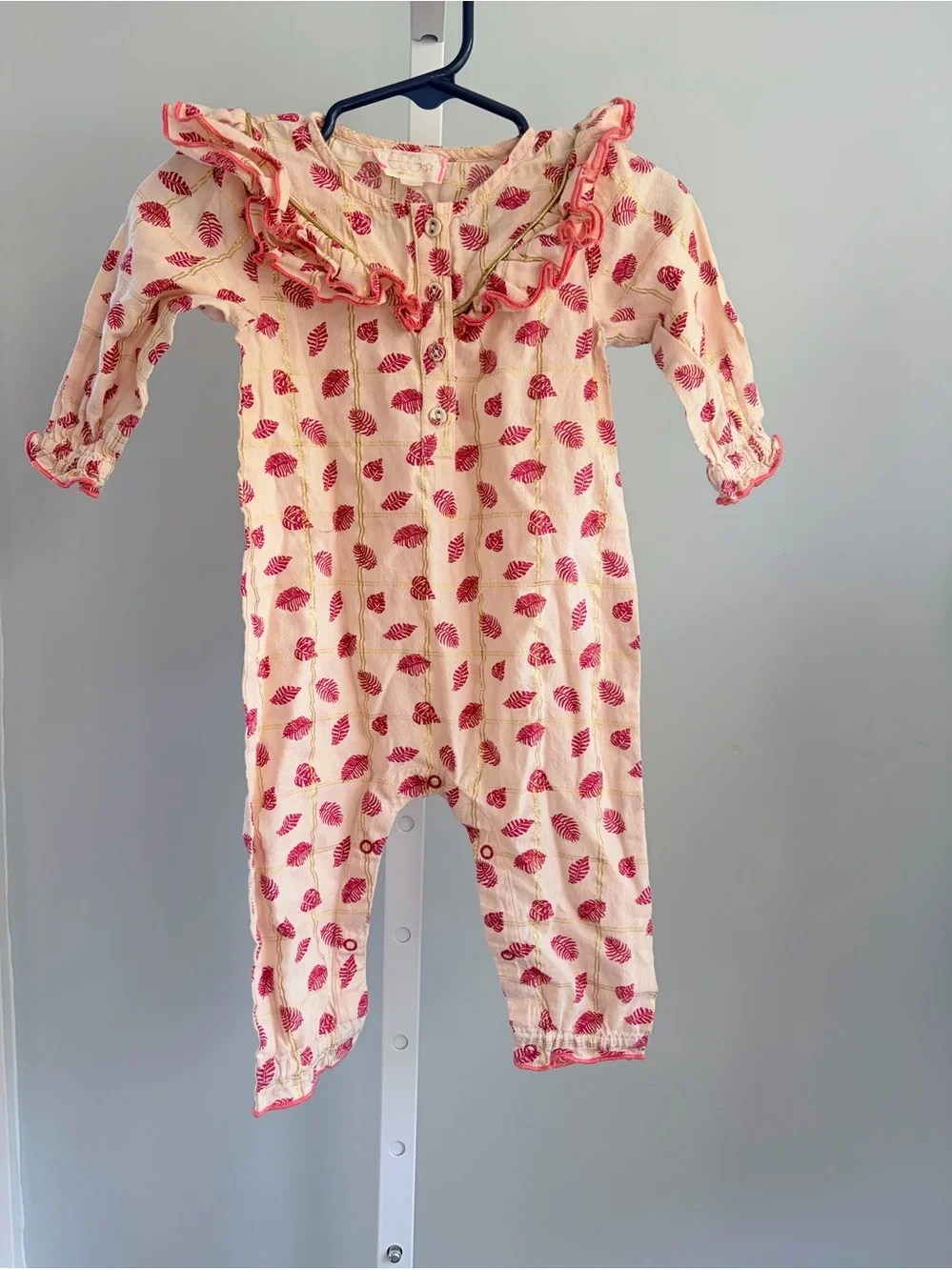 Egg New York Cream & Pink Leaf-Print Ruffle Footed One-Piece Baby Girl 6M